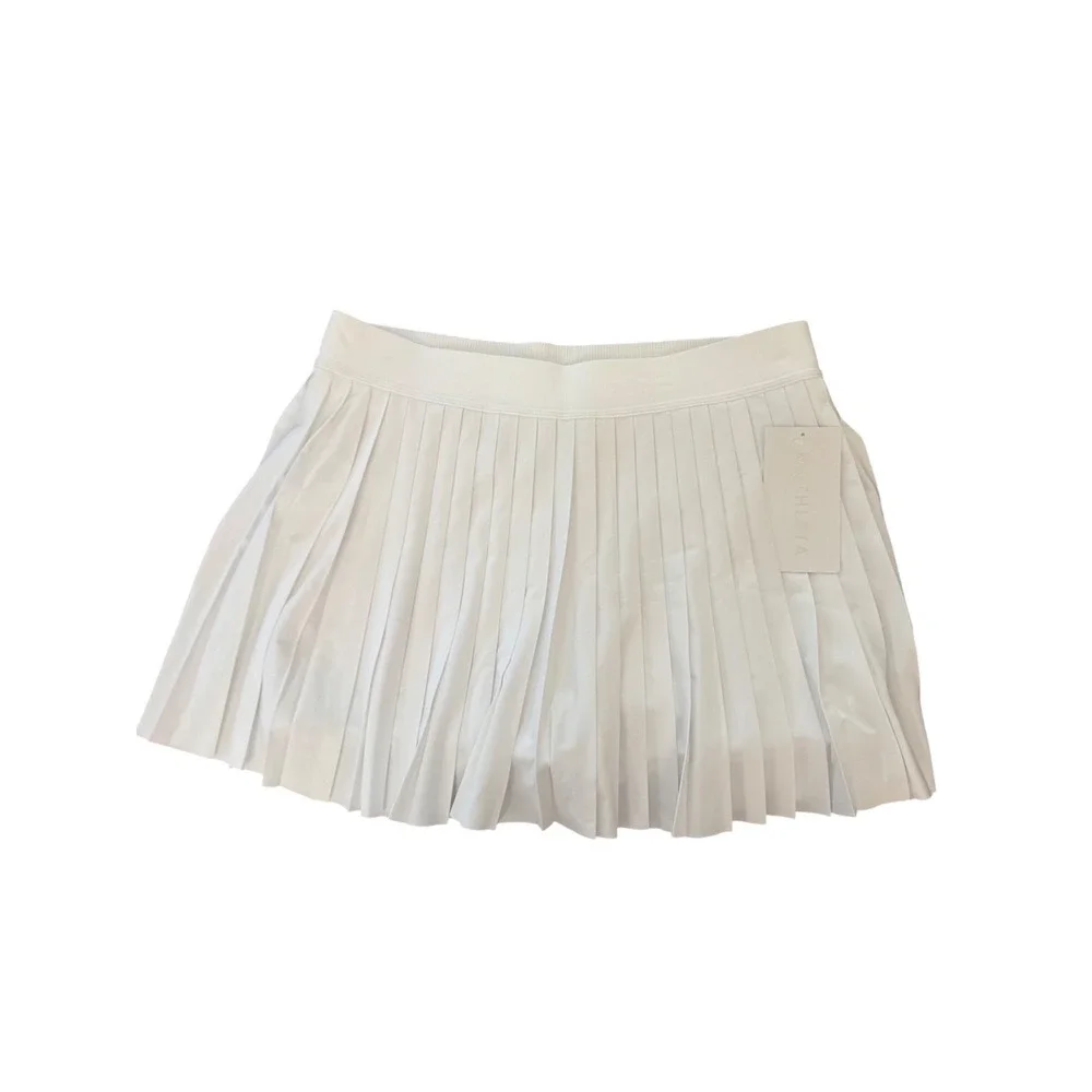Athleta Match Point Pleated Skort White Lightweight Stretch Size L NWT - Picture 1 of 4